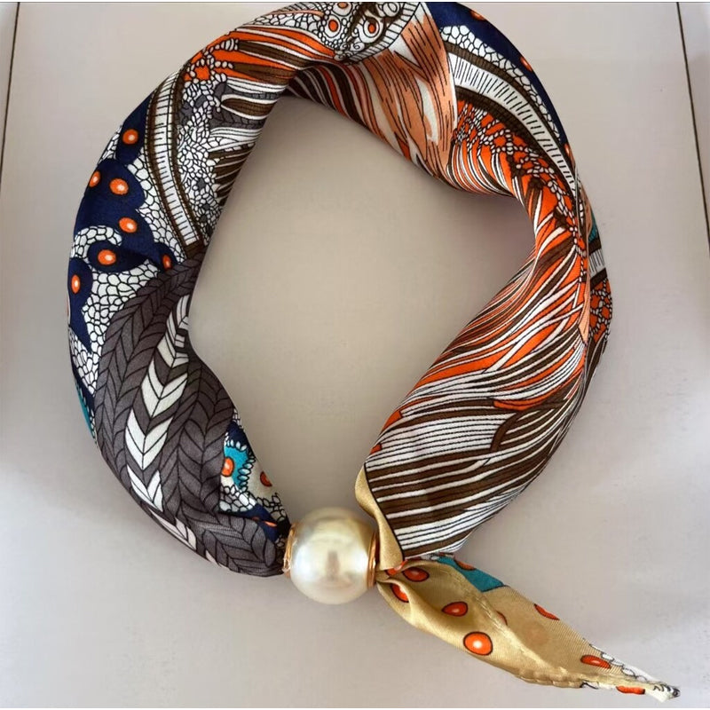 🧣 Pearl Magnetic Closure Scarf Necklace: Elegant 2-in-1 Printed Scarf! ✨