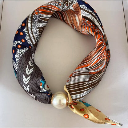 🧣 Pearl Magnetic Closure Scarf Necklace: Elegant 2-in-1 Printed Scarf! ✨