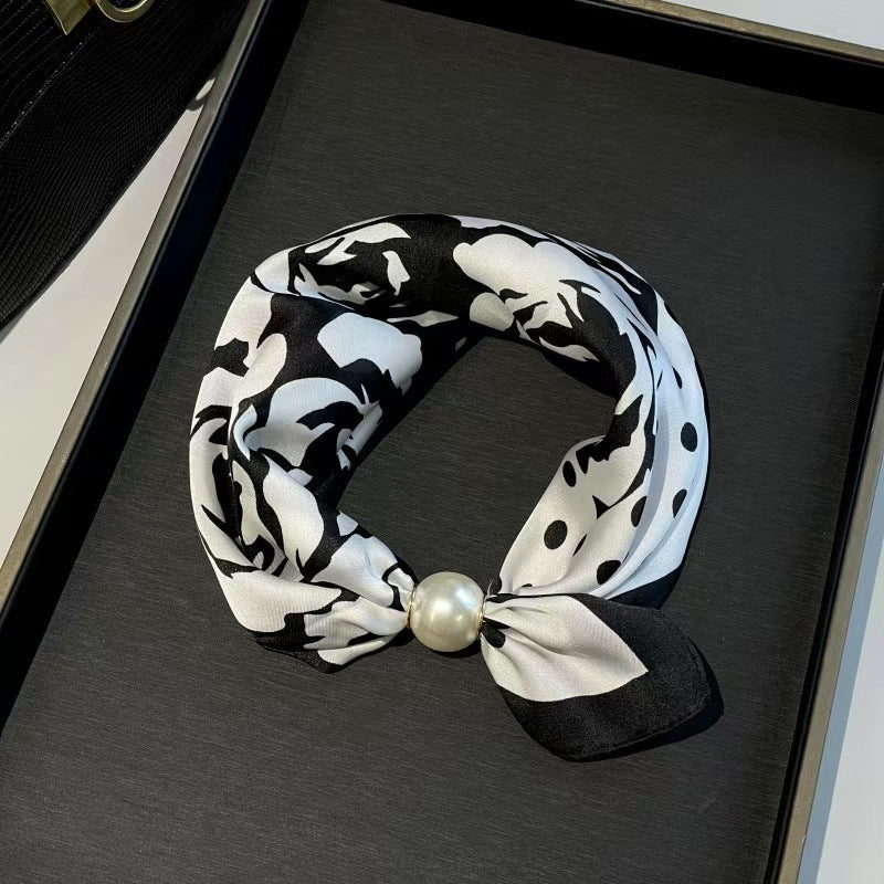 🧣 Pearl Magnetic Closure Scarf Necklace: Elegant 2-in-1 Printed Scarf! ✨