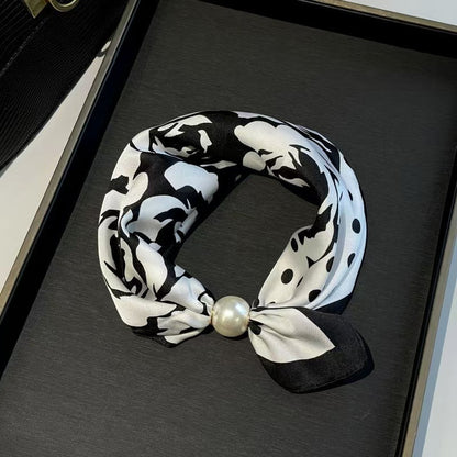 🧣 Pearl Magnetic Closure Scarf Necklace: Elegant 2-in-1 Printed Scarf! ✨
