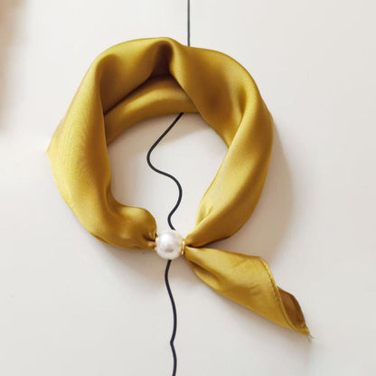 🧣 Pearl Magnetic Closure Scarf Necklace: Elegant 2-in-1 Printed Scarf! ✨