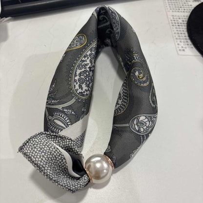 🧣 Pearl Magnetic Closure Scarf Necklace: Elegant 2-in-1 Printed Scarf! ✨