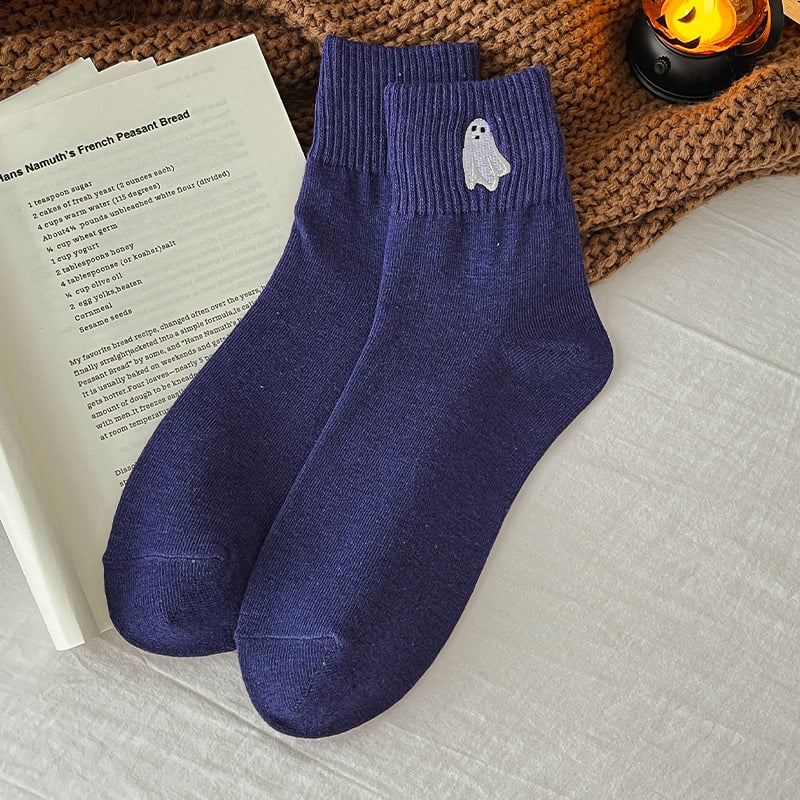 🔥🔥🔥Split price down to £2.17 each🎃Halloween Embroidered Crew Socks🧦
