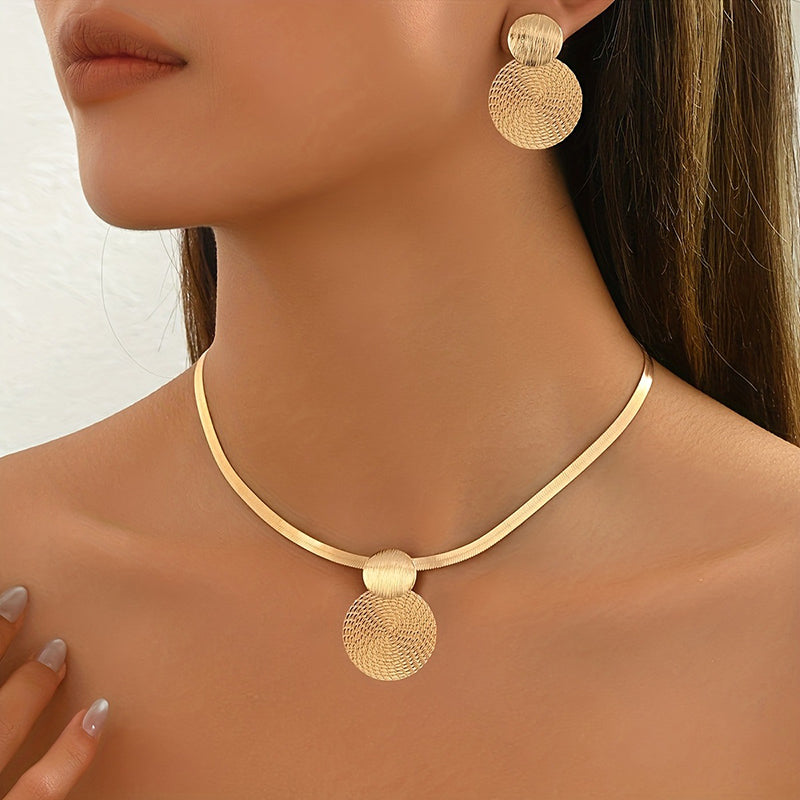 🎁Modern Chic Necklace & Earring Set – Gold finish, geometric design & lightweight – perfect for daily elegance or gifting – includes matching pieces for a polished look 💫