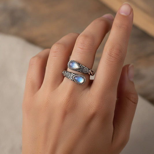 ⏰Vintage Adjustable Open Ring with Teardrop Glowing Zircon