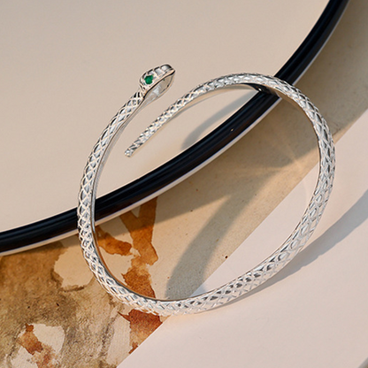 Vintage Snake Bangle Bracelet – Adjustable Open Cuff with Textured Scale Details & Green Eye Accents ✨
