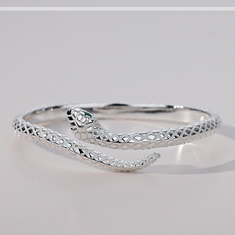 Vintage Snake Bangle Bracelet – Adjustable Open Cuff with Textured Scale Details & Green Eye Accents ✨