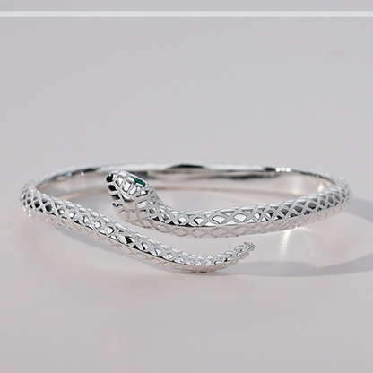 Vintage Snake Bangle Bracelet – Adjustable Open Cuff with Textured Scale Details & Green Eye Accents ✨